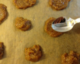 Foto del paso 5 de la receta: 102.🍪 Galletas crujientes de almendra y miel🍯