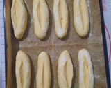 Foto langkah ke 1 dari resep Garlic Baguette.