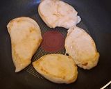 Foto langkah ke 2 dari resep Chicken Garlic Soy Sauce.