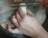 A picture of step 6 of Seven layered puris.