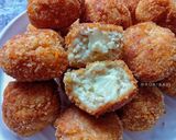 Foto langkah ke 6 dari resep Chicken Cheese Balls.