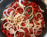 Foto del paso 3 de la receta: Tinga de res con un toque especial