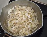Foto langkah ke 2 dari resep 36. Mie Koclok khas Cirebon.