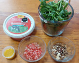 Foto del paso 1 de la receta: Ensalada de berros con granada y nuez