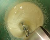 A picture of step 4 of Coffee sponge cake.