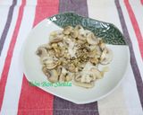 Hình bước làm 4 của món Nấm Mỡ Xào Bơ Chanh