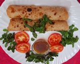 पनीर आलू पराठा रोल (paneer aloo paratha roll recipe in Hindi) रेसिपी चरण 8 फोटो