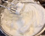 Foto del paso 4 de la receta Roscón gallego con esencia de almendra y vainilla