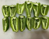A picture of step 4 of Recommended for Beginners! Stuffed Bell Peppers.