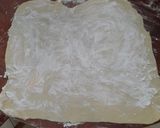 Foto del paso 2 de la receta: Torta de fiambre hojaldrada