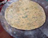A picture of step 16 of Methi matar malai stuffed paratha.