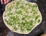A picture of step 7 of Chinese Scallion Pancake (葱油饼) (cōng yóu bǐng).