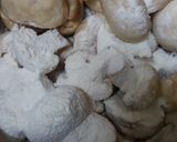 A picture of step 1 of Chilli mushroom & gobhi.