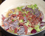 Foto del paso 2 de la receta: Pollo con castañas al vino tinto