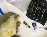 A picture of step 1 of Sheer khurma.