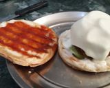 A picture of step 7 of Veg Cheese Burger.