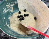 Foto del paso 4 de la receta: 🍌🫐 Budín de banana y arándanos (apto bebés 6m+ y BLW)
