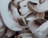Tejszínes - gombás tészta fokhagymával 🥛🍄🍜🧄🍜🍜 recept fázis 1 fotója