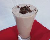 चॉकलेट लस्सी (chocolate lassi recipe in marathi) रेसिपी स्टेप 3 फोटो 