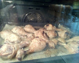 Foto del passaggio 2 della ricetta Cosce di pollo al forno