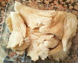 Foto del paso 6 de la receta: Coca de setas de cardo