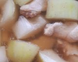 รูปขั้นตอนการทำที่ 3 ของ "แกงจืดฟักน่องไก่" 🥣🐔Winter Melon Soup with Chicken