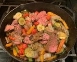 A picture of step 3 of Steak Balsamic with Grilled French Bread.