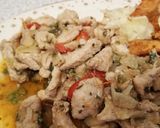 Tükörtojás paradicsomos zöldségágyon recept fázis 2 fotója