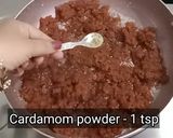 A picture of step 6 of Sooji Caramel Halwa/ Sheera.