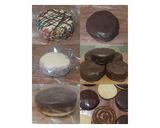 Foto del paso 6 de la receta: Alfajores de chocolate con maní, rocklets y yoyo