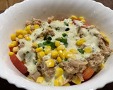 Foto del paso 3 de la receta: Ensalada atún tomate y algo más