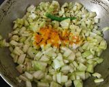 A picture of step 2 of Lau Chingri.