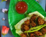 A picture of step 4 of Yam/suran pakodas.