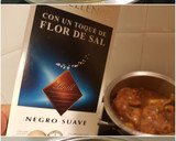 Foto del paso 8 de la receta: Pollo guisado con salsa al chocolate