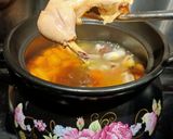 A picture of step 2 of Shu Si Kai(chicken in Kewpie Roasted Sesame Dressing).