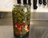 Une image de l'étape 13 de Trio de piments, tomates cerises, ail et herbes aromatiques au vinaigre.