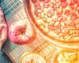 Фото кроку 2 до Пирог с вишнями и тыквенными семечками [под медом] 🥧.