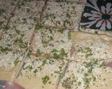 Foto del paso 3 de la receta: Pan de molde con ajo y queso 🧀