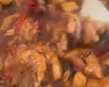 Foto langkah ke 1 dari resep Ayam Kecap Kuah Saos Pedas.