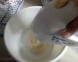 Foto langkah ke 1 dari resep Korean Garlic Cheese Cream Bread.