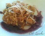 Foto del paso 7 de la receta: Risotto de boletus y langostinos con coulis de mora