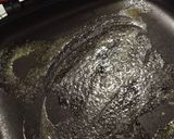 Foto langkah ke 2 dari resep Roti Telur Bersaus.