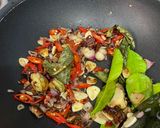 Foto langkah ke 3 dari resep Orek Kering Tempe.