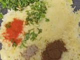 पोटेटो स्टफ्ड कुलचे(potato stuffed kulche recipe in hidni)