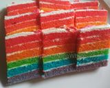 Foto langkah ke 8 dari resep Rainbow Cake Kukus Ny.Liem (Lumer dan Lembut Banget).