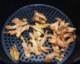 Foto langkah ke 3 dari resep Soto Ayam Shirataki (cuma 5 bahan-Menu diet anak kos!).