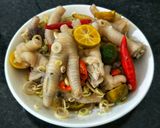 Hình bước làm 6 của món Chân gà ngâm sả tắc