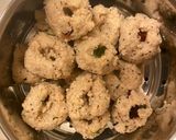 A picture of step 4 of Red rice Pundi Gatti (Rice dumplings).