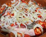 Foto del paso 5 de la receta: Costillas al horno con pimientos