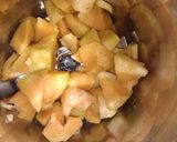A picture of step 3 of Chickoo and dry fruit smoothie.